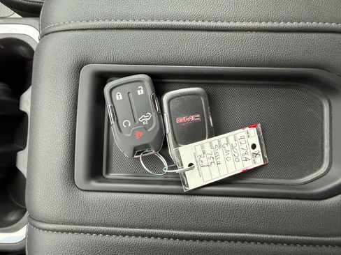 Used 2020 GMC Sierra 1500 SLT w/ SLT Premium Plus Package image 38