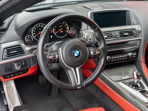 Used 2014 BMW M6 Convertible image 16