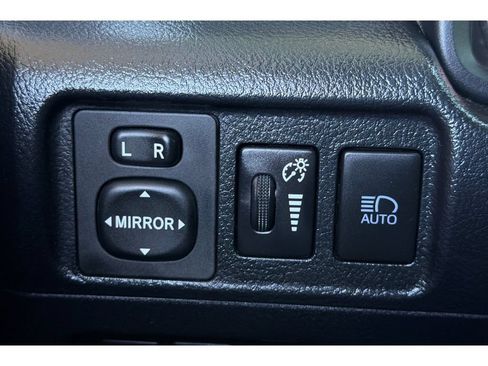 Used 2023 Toyota 4Runner TRD Off-Road Premium w/ Off Road Premium Plus Package AWD/4WD image 31