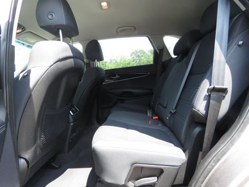 Used 2019 Kia Sorento AWD V6 image 20