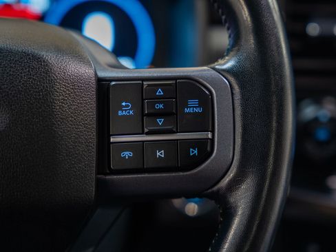 Certified 2023 Ford F150 Lariat w/ Equipment Group 502A High image 38