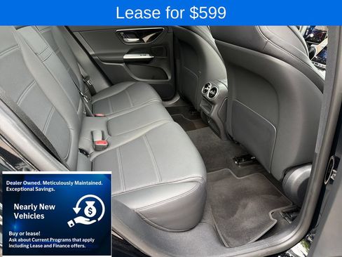 Used 2026 Mercedes-Benz GLC 300 4MATIC image 31