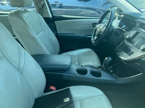 Used 2014 Toyota Avalon Limited FWD image 12