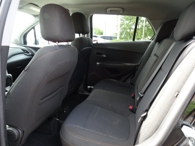 Used 2020 Chevrolet Trax LS w/ Tint and Cruise Package FWD image 14