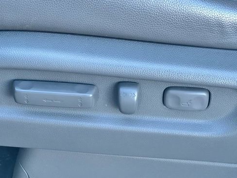 Used 2014 Honda Odyssey Touring Elite image 11