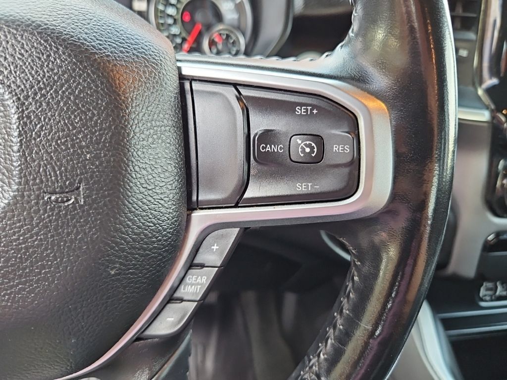 Used 2022 RAM 1500 Big Horn AWD/4WD image 12