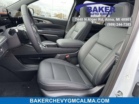 New 2026 Chevrolet Traverse LT w/ Sun and Wheel Package image 6