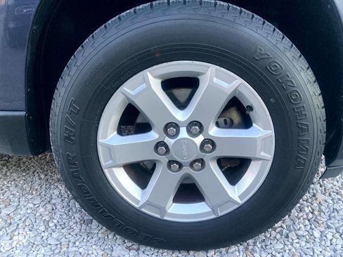 Used 2014 GMC Acadia SLE image 26