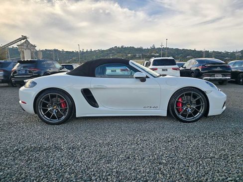 Used 2021 Porsche 718 Boxster GTS image 2