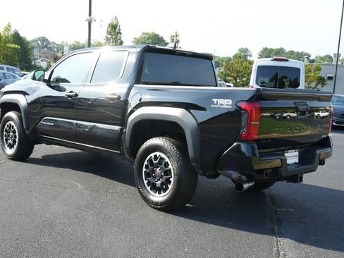 Used 2024 Toyota Tacoma TRD Off-Road AWD/4WD image 5