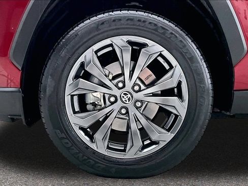 Certified 2023 Toyota RAV4 XLE Premium AWD/4WD image 37