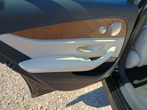 Used 2023 Mercedes-Benz E 350 4MATIC Sedan image 18