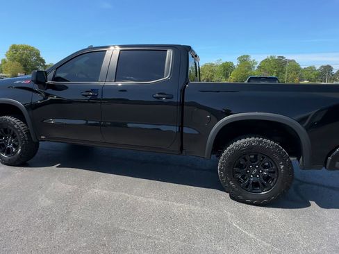 Used 2024 Chevrolet Silverado 1500 ZR2 w/ Technology Package AWD/4WD image 5