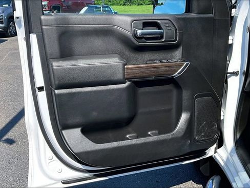 Used 2019 Chevrolet Silverado 1500 LT w/ All-Star Edition AWD/4WD image 23
