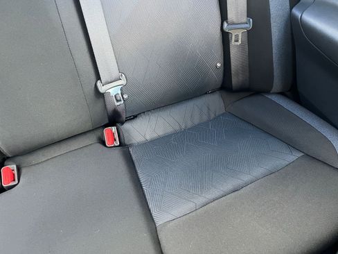 Used 2025 Nissan Versa SV FWD image 37