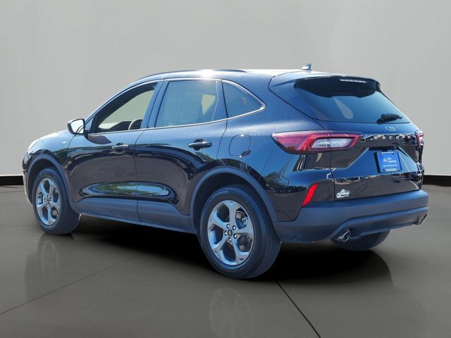 Certified 2025 Ford Escape ST-Line AWD/4WD image 2