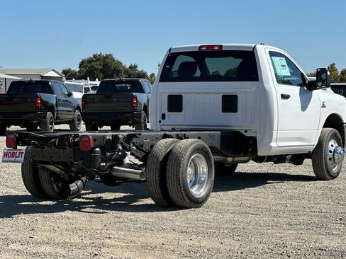 New 2025 RAM 3500 Tradesman image 3