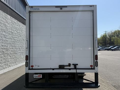 Used 2023 Ford E-450 and Econoline 450 Super Duty w/ Power Windows & Locks Group RWD image 6