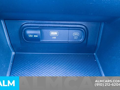 Used 2024 Kia Sportage LX image 27