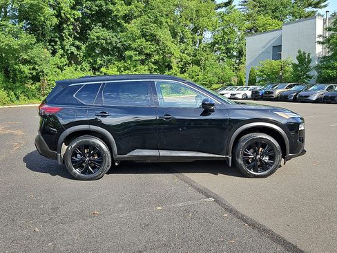 Certified 2023 Nissan Rogue SV w/ SV Premium B Package AWD/4WD image 7