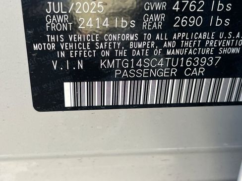 Used 2026 Genesis G70 2.5T image 36