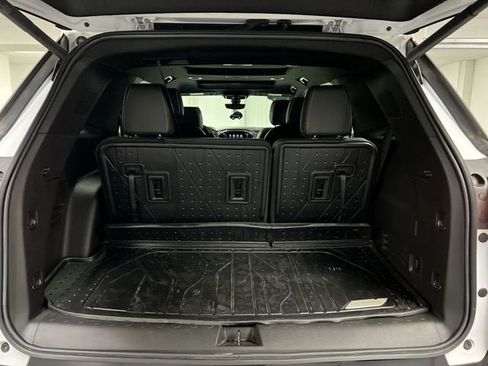 Certified 2023 Chevrolet Traverse Premier w/ Redline Edition image 27