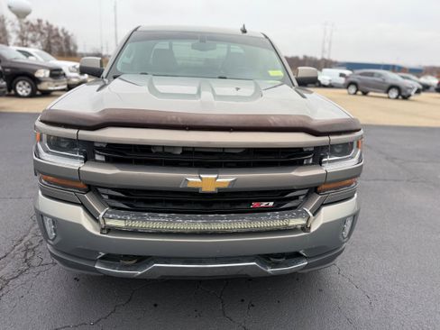 Used 2017 Chevrolet Silverado 1500 LT image 2