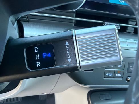 Used 2024 Hyundai Kona SEL FWD image 31