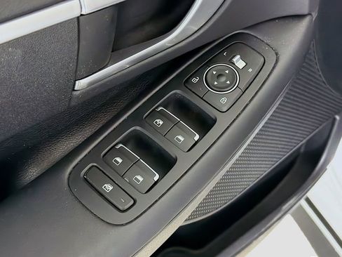 Used 2025 Hyundai Sonata SE image 20