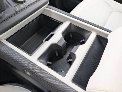 Used 2025 Land Rover Defender 110 S AWD/4WD image 20