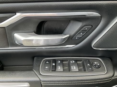 Used 2023 RAM 1500 Laramie AWD/4WD image 26