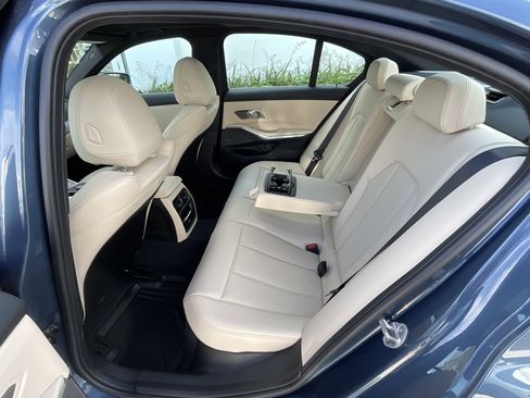 New 2026 BMW 330i xDrive Sedan w/ Convenience Package image 27