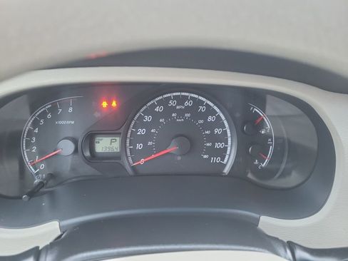 Used 2011 Toyota Sienna LE image 9