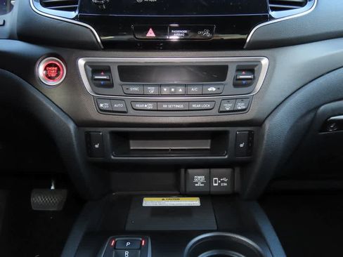 Certified 2022 Honda Pilot TrailSport image 23