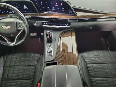 Certified 2022 Cadillac Escalade ESV Premium Luxury Platinum AWD/4WD image 15