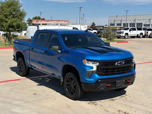 Used 2023 Chevrolet Silverado 1500 LT Trail Boss w/ Protection Package AWD/4WD image 13