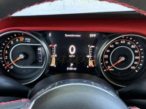 Used 2023 Jeep Gladiator Rubicon w/ Cold Weather Group AWD/4WD image 32