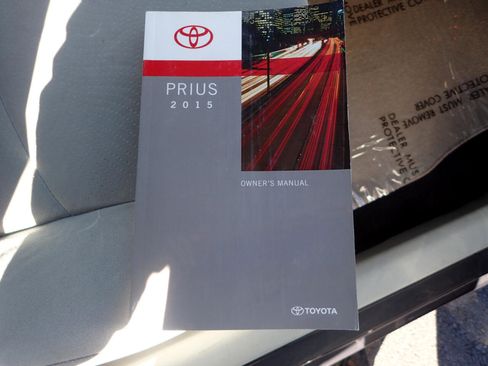 Used 2015 Toyota Prius Three image 24