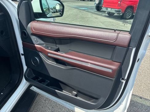 Used 2024 Ford Expedition Max Limited AWD/4WD image 85