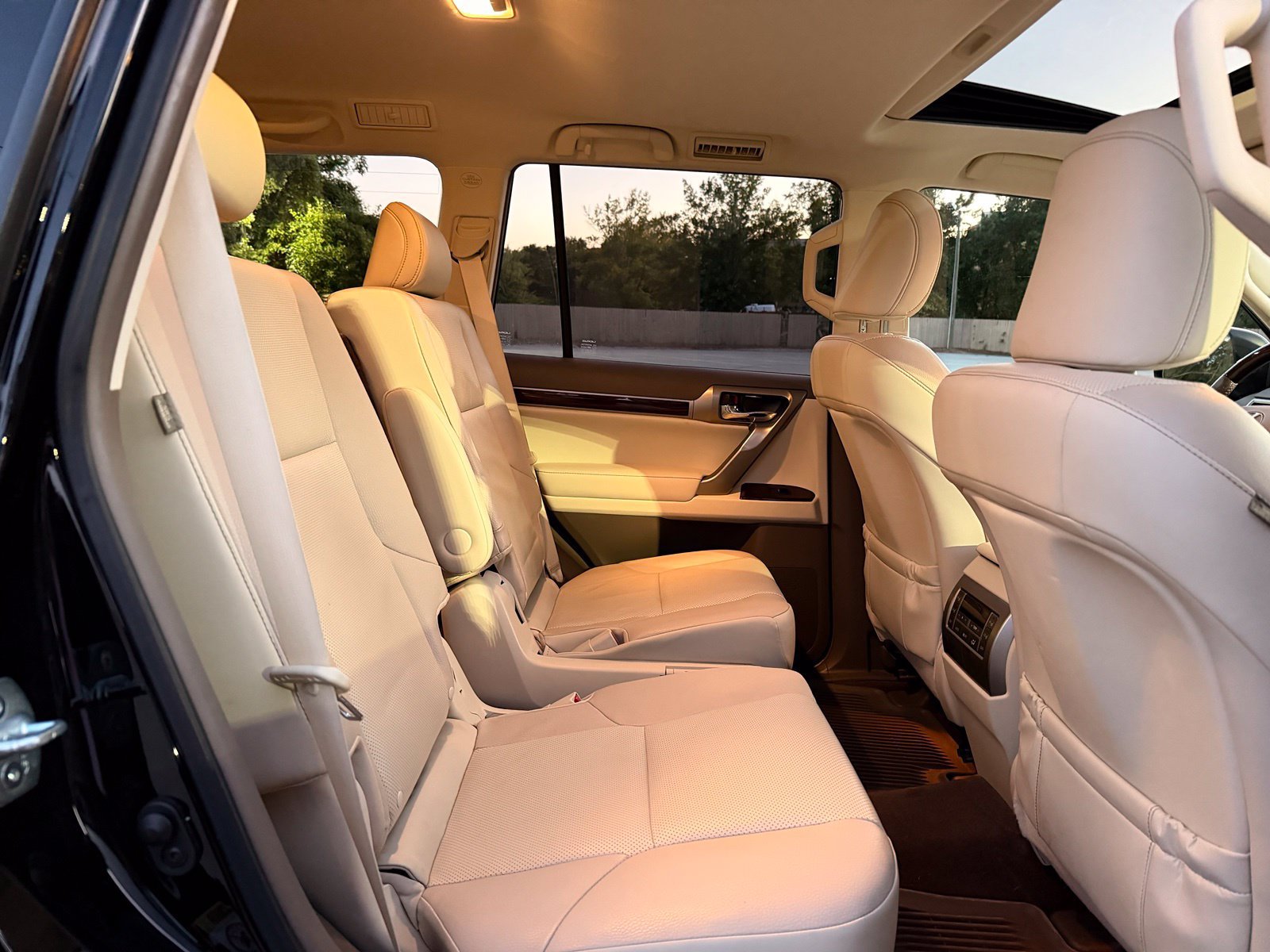 Used 2019 Lexus GX 460 Premium AWD/4WD image 24