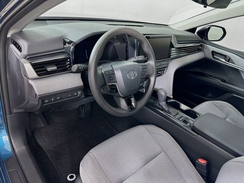 Used 2026 Toyota Camry LE image 9