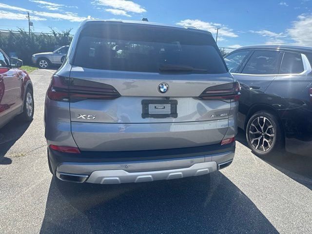 Certified 2024 BMW X5 xDrive40i w/ Premium Package AWD/4WD image 10