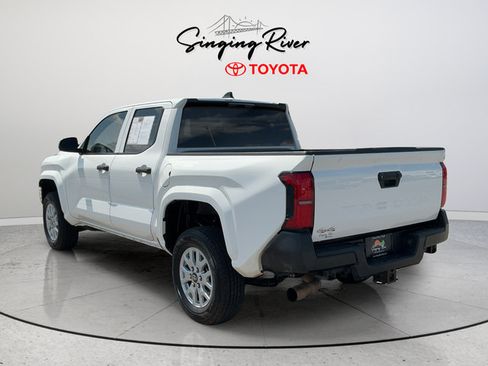 Used 2024 Toyota Tacoma SR AWD/4WD image 5