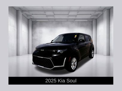 Used 2025 Kia Soul LX w/ LX Technology Package