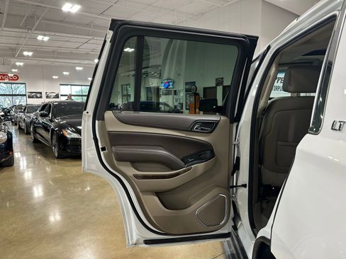 Used 2015 Chevrolet Tahoe LT w/ Luxury Package image 32