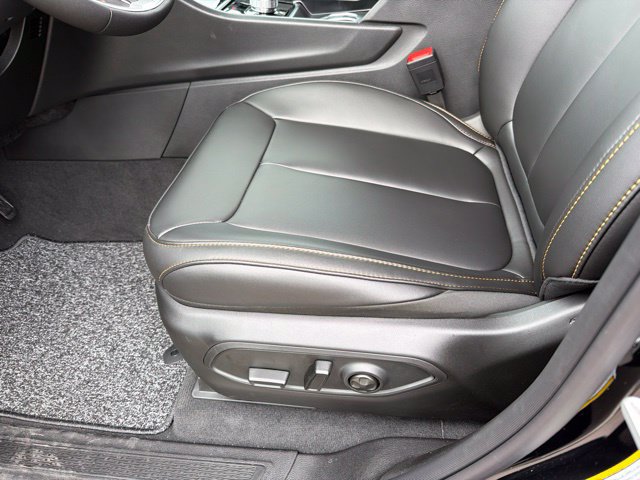 New 2026 Jeep Grand Cherokee Limited AWD/4WD image 13