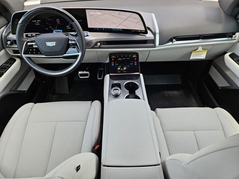 New 2026 Cadillac Vistiq Luxury w/ LPO, Floor Liner Package image 14