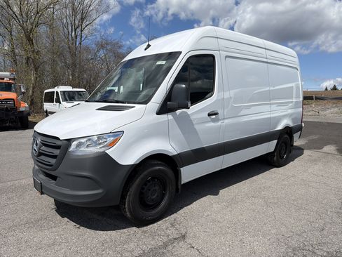 New 2026 Mercedes-Benz Sprinter 2500 image 4