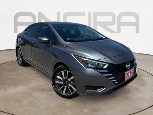 Used 2025 Nissan Versa SV w/ Trunk Package FWD image 4