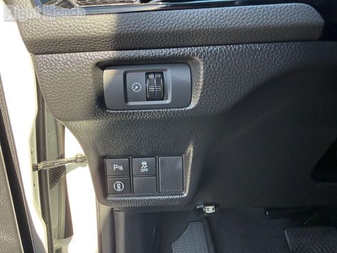 Used 2024 Honda Civic Touring image 14